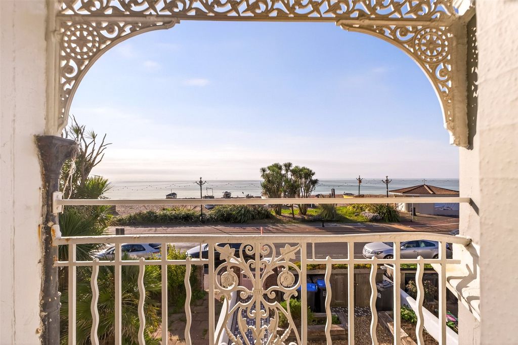 Property photo 2 of 37 Picture No. 34