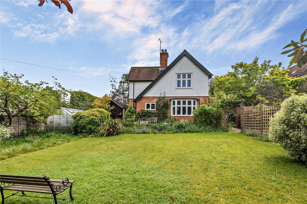 Property photo 2 of 33 Picture No. 46