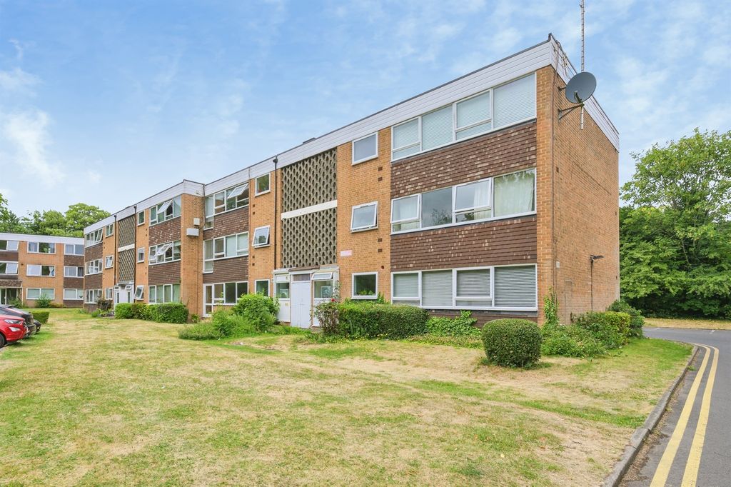 Property photo 1 of 15