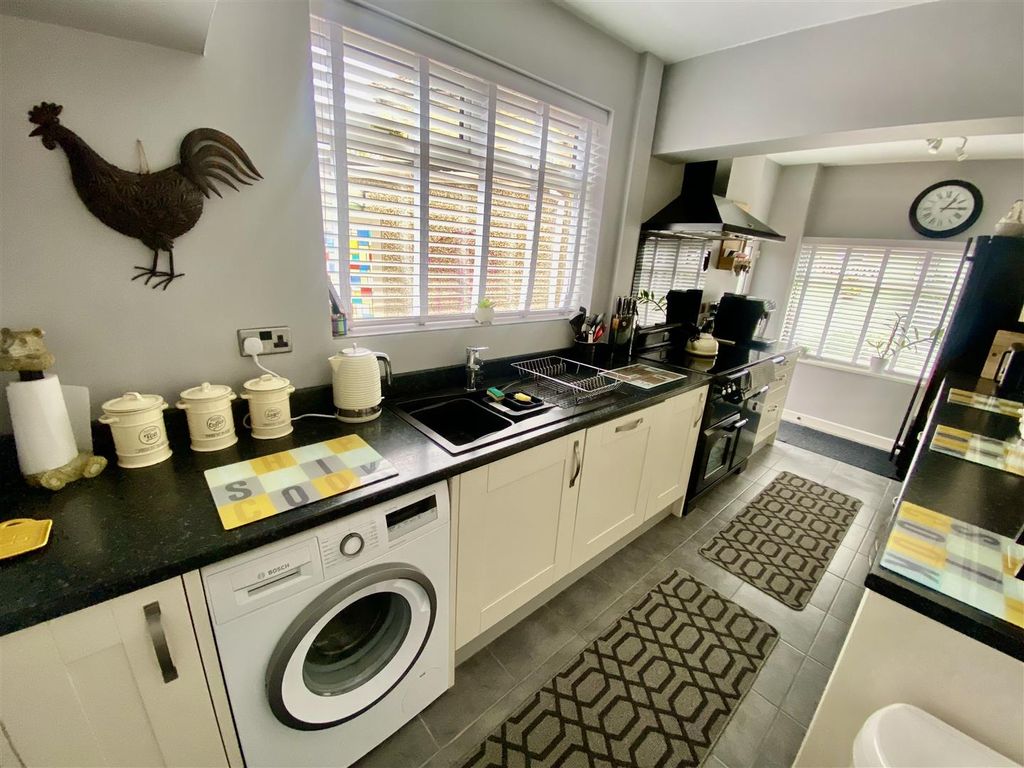Property photo 3 of 16 Img_2919.Jpg