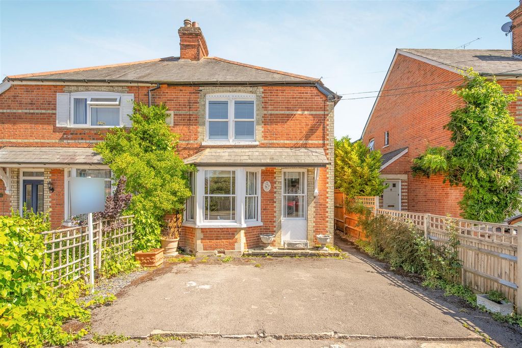 Property photo 1 of 12