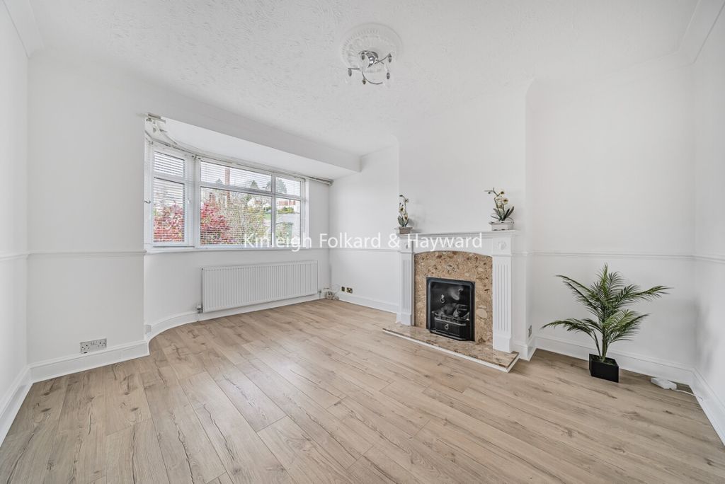 Property photo 2 of 14 Ccbf8980-118d-49Cb-9