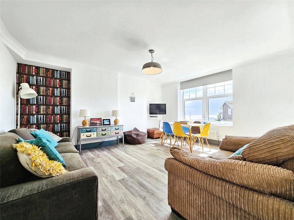 Property photo 2 of 11 Picture No. 04