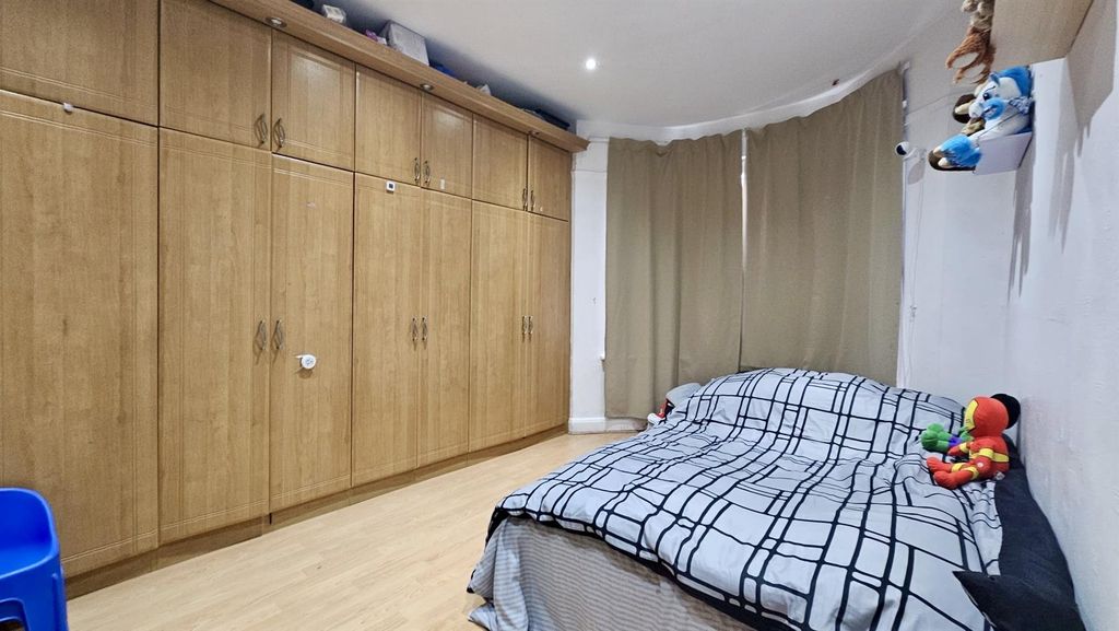 Property photo 3 of 12 Reception Room.