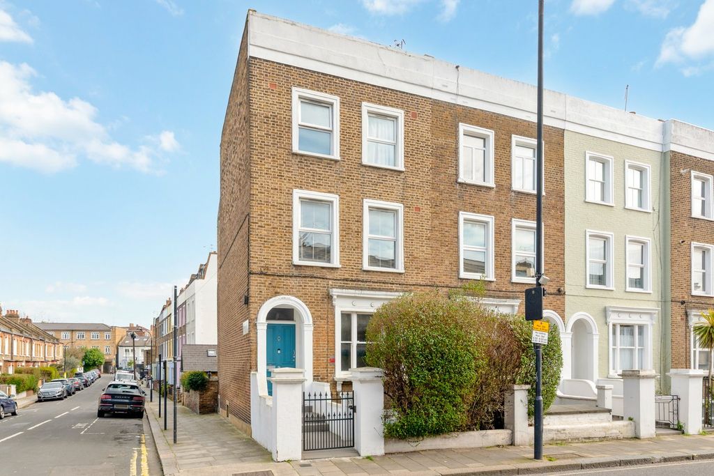 Property photo 1 of 11