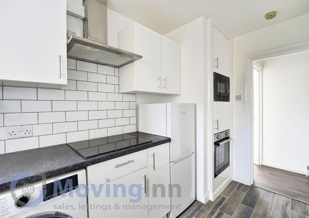 Property photo 3 of 15 Kitchen