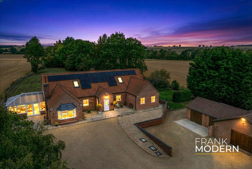 Property photo 1 of 46 Dusk