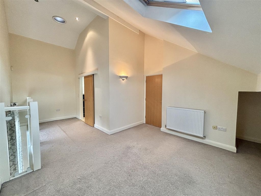 Additional image 4 of 2 bed flat for saleShrewsbury Street, Glossop SK13