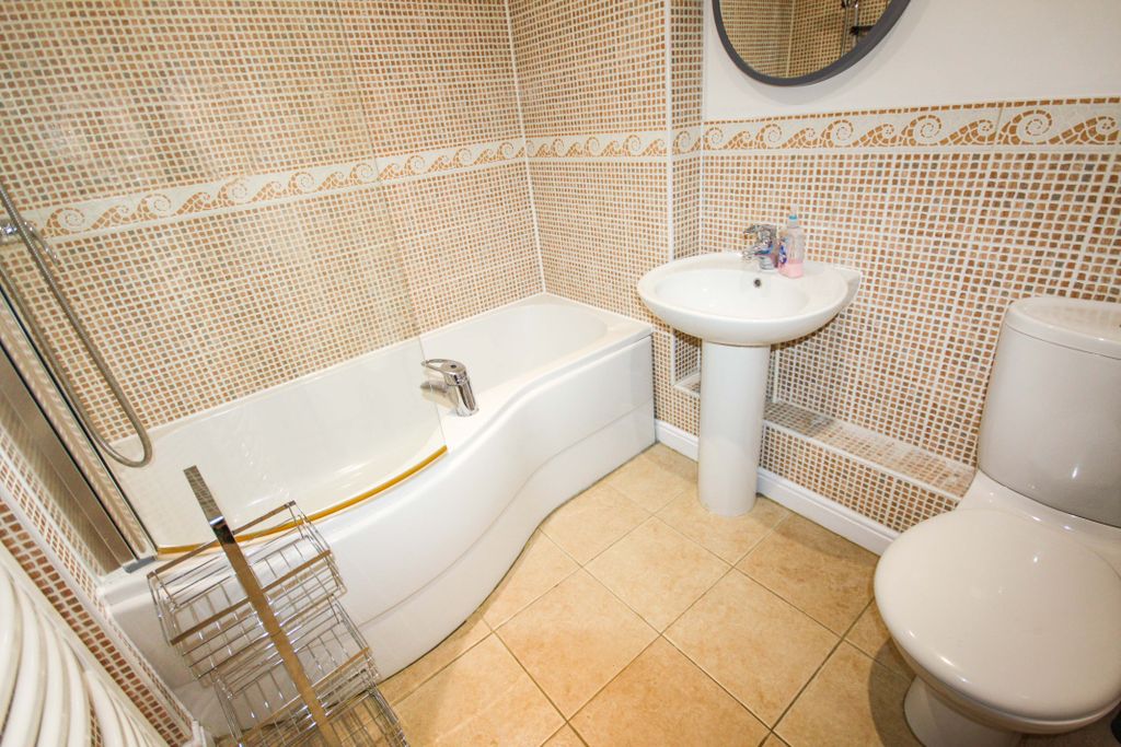 Property photo 2 of 5