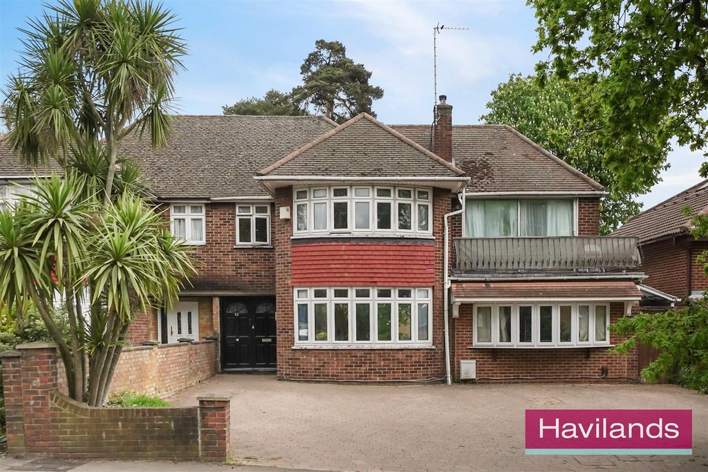 Property photo 1 of 21 Eversley Park Road-1.Jpg