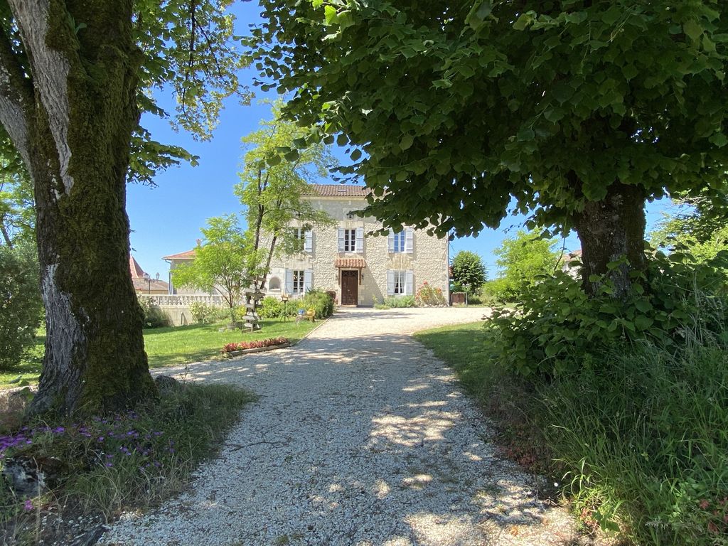 Property photo 2 of 10