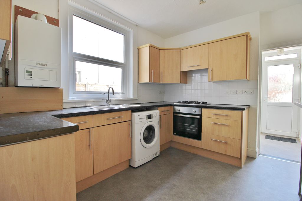 Property photo 3 of 14