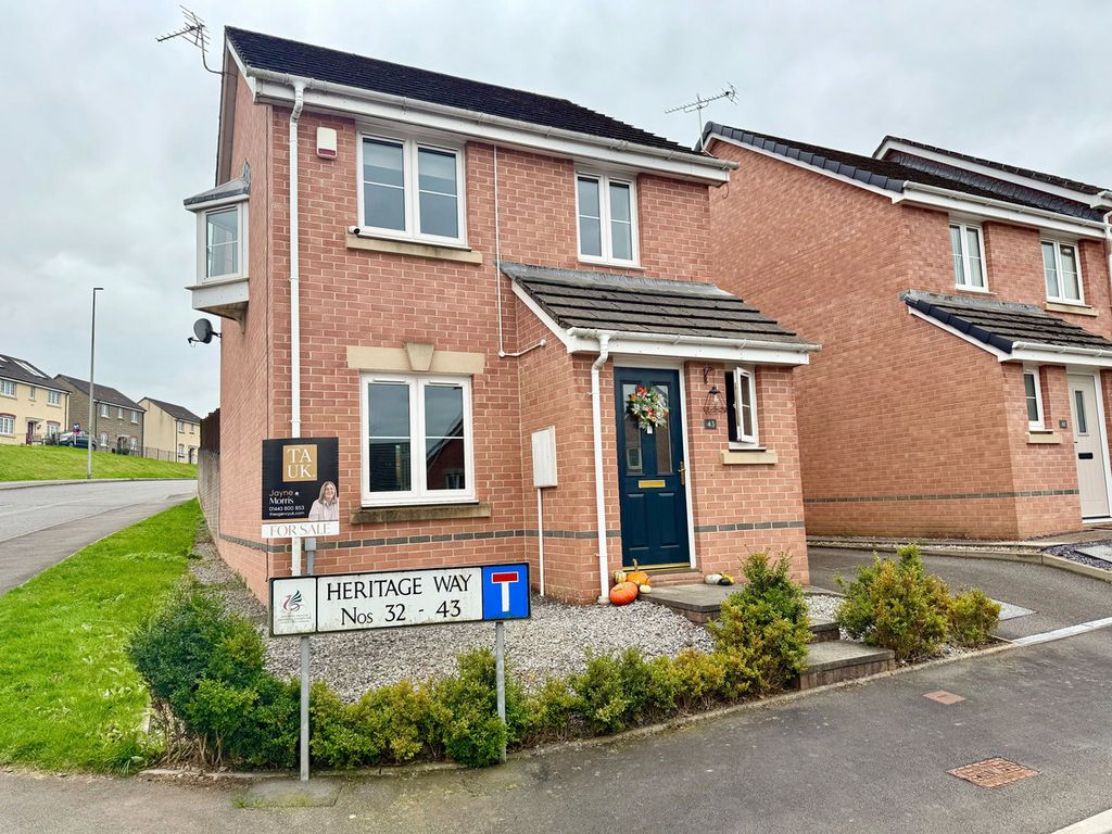 Property photo 1 of 22