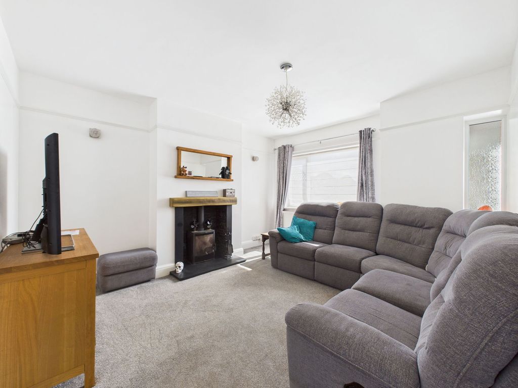Property photo 2 of 26