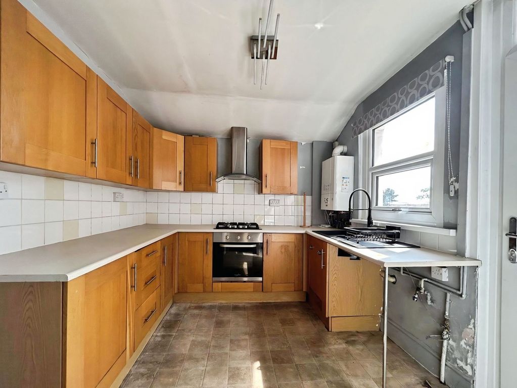 Property photo 2 of 14