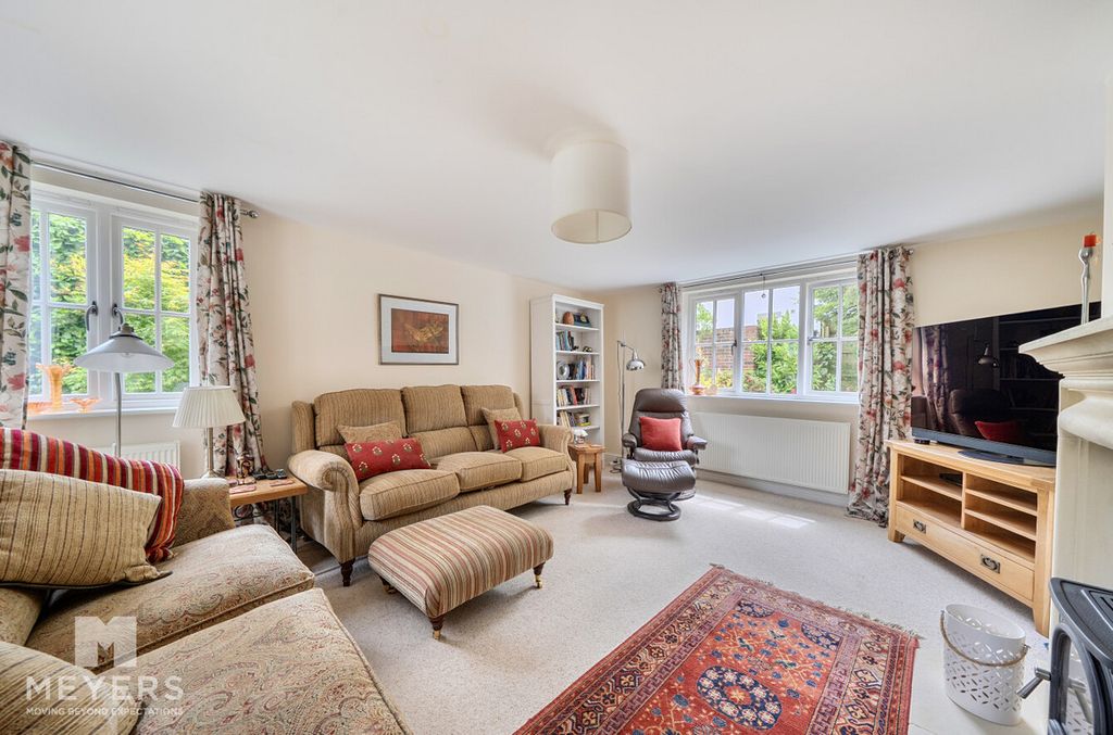 Property photo 3 of 15
