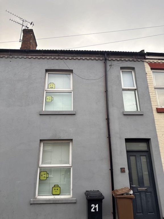 Property photo 3 of 12 9495166.Jpg