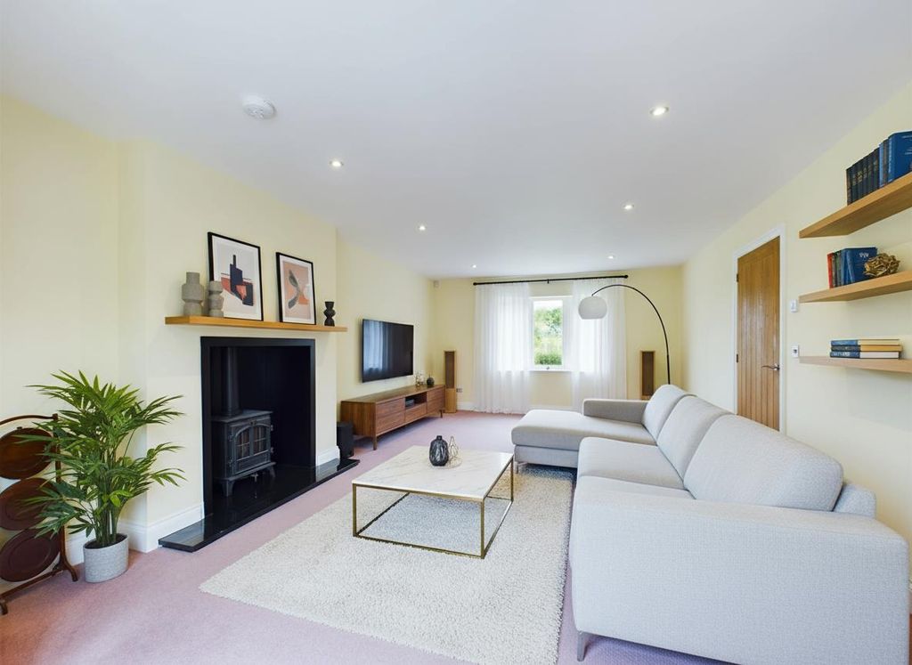 Property photo 3 of 20 Living Room (Ai/Virtually Staged)