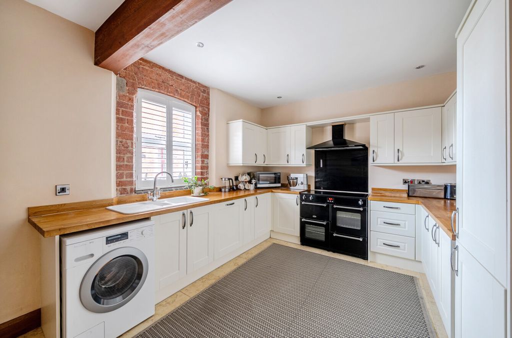 Property photo 3 of 21 1348133-6-68Bffc6...