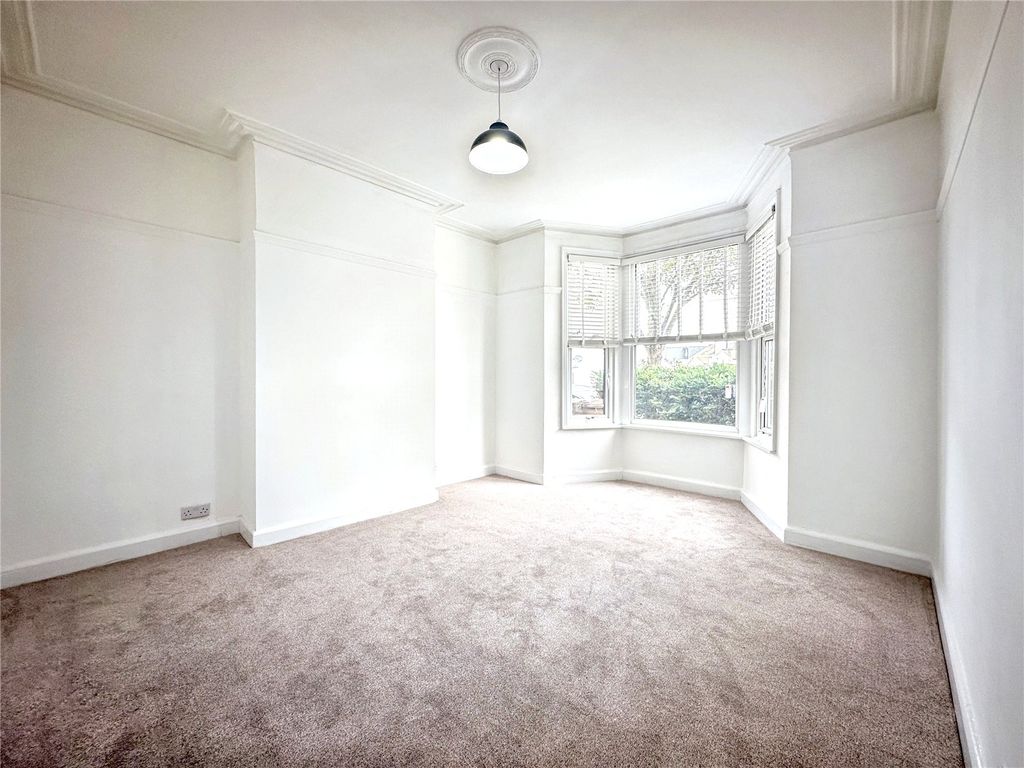 Property photo 3 of 11 Picture No. 09