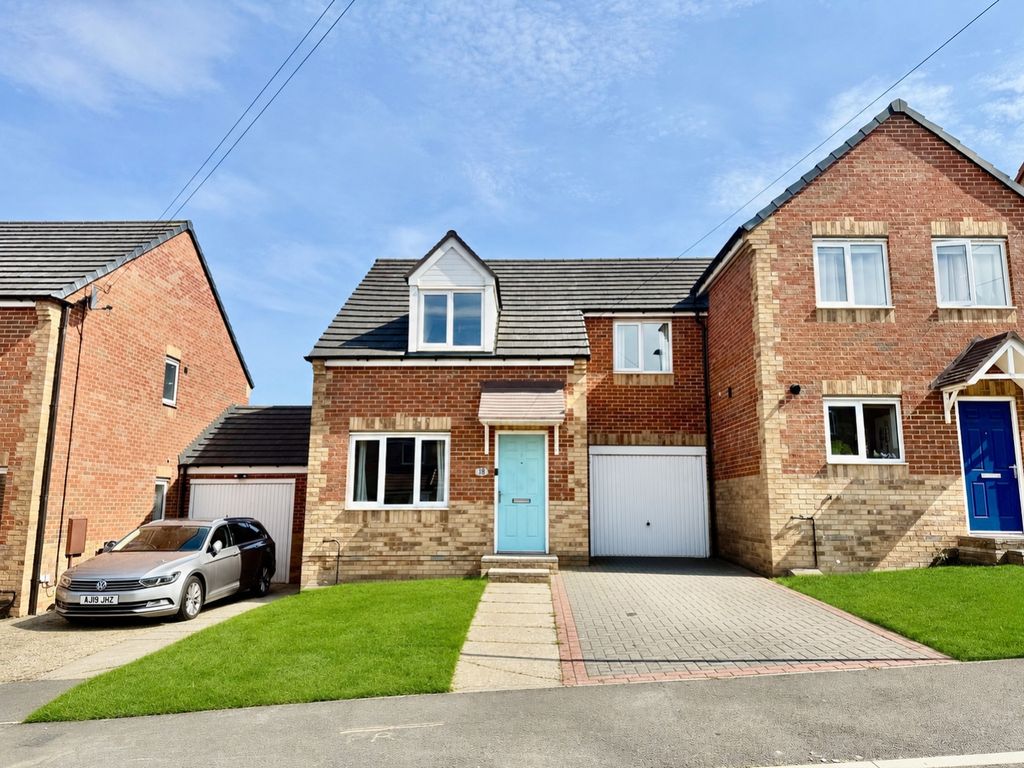 Property photo 1 of 16 D3Aa3766-150D-4Baf-A718-0C8Ac8C367Ea