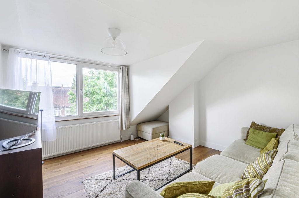 Property photo 2 of 11 Picture No. 01