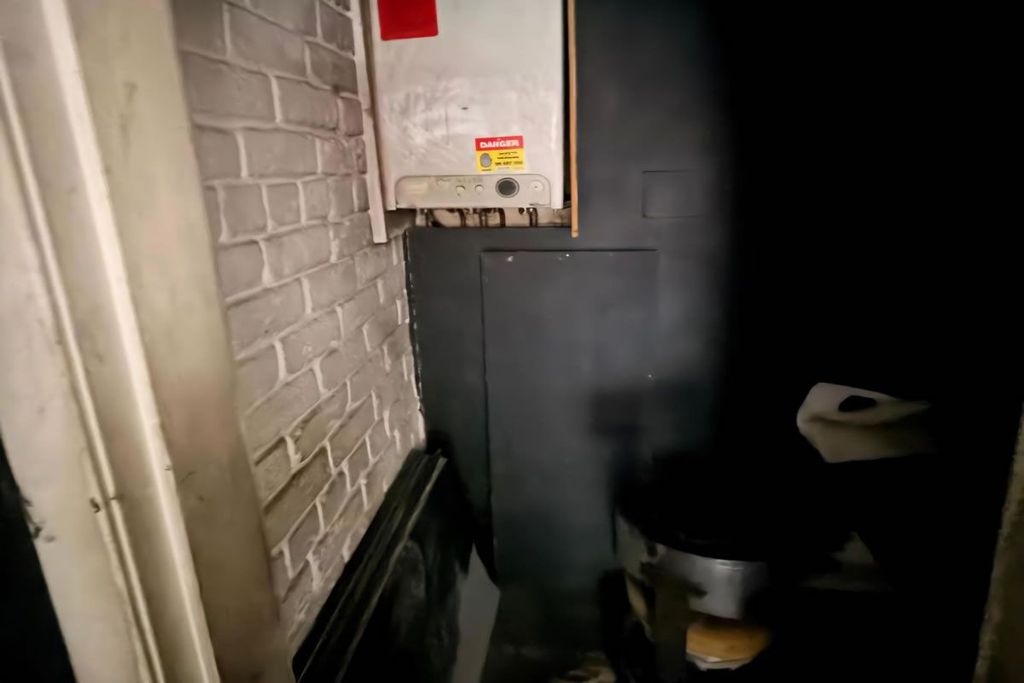 Property photo 3 of 6