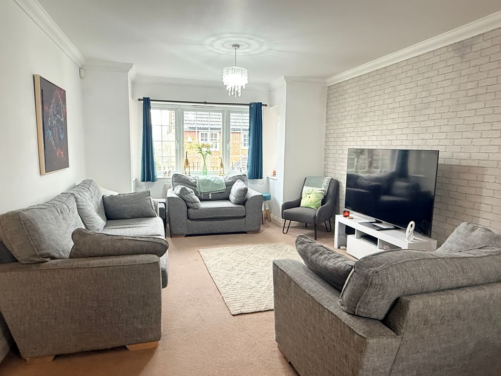 Property photo 2 of 20 Lounge/ Diner