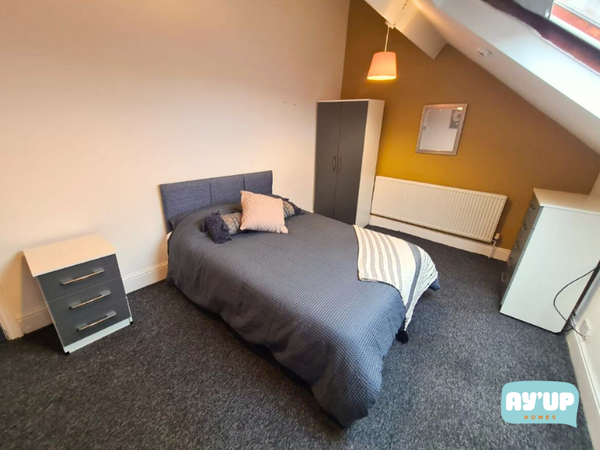 Property photo 2 of 11