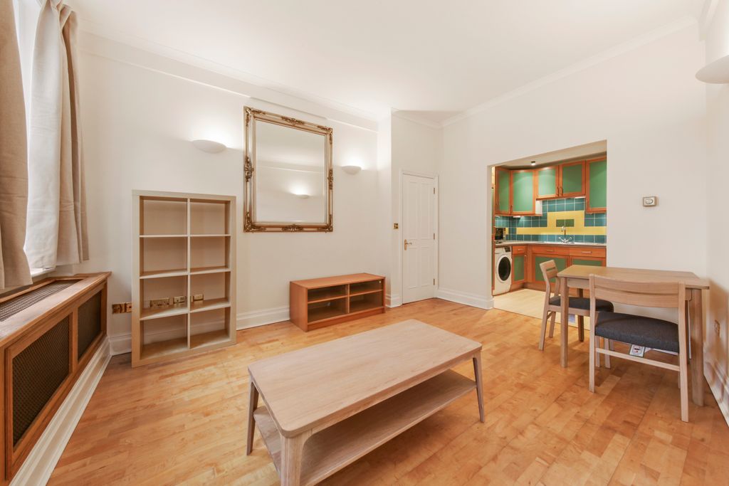 Property photo 1 of 7 Living Room