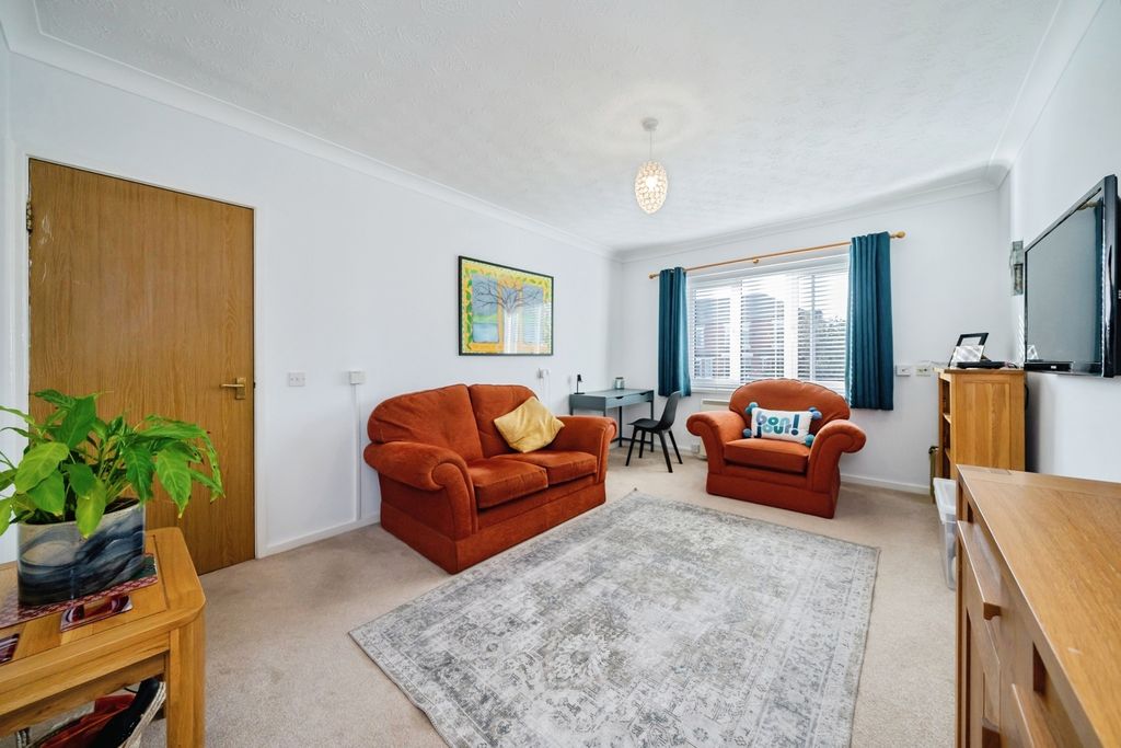 Property photo 2 of 23 Pbox-Img.Jpg