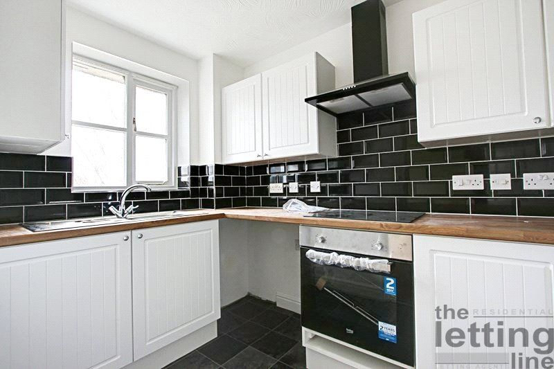 Property photo 1 of 3 Picture No. 08