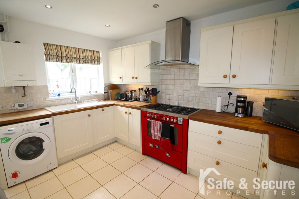 Property photo 2 of 15 Img_1216