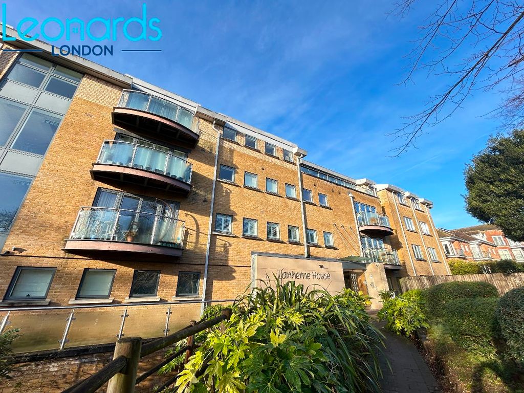 Property photo 1 of 11