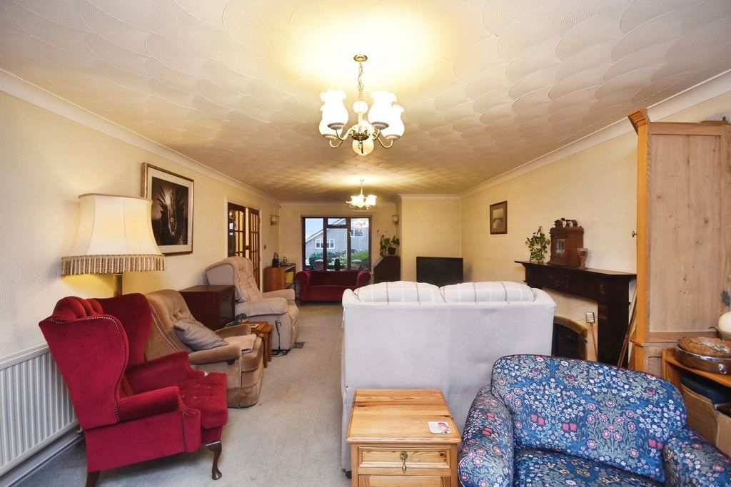 Property photo 3 of 22