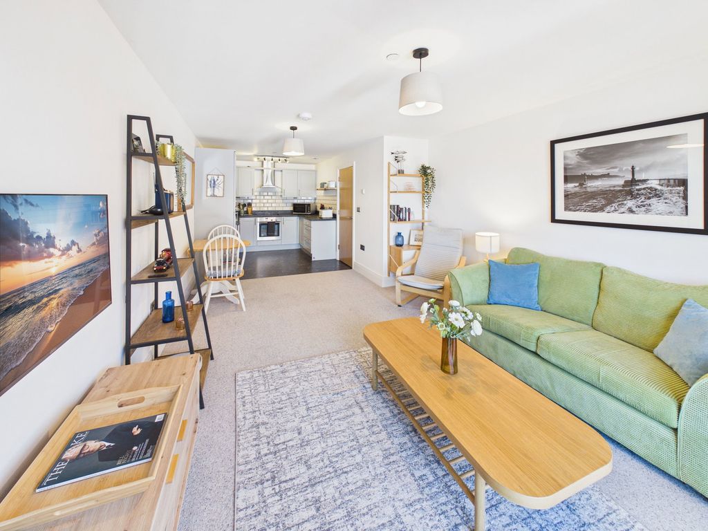 Property photo 3 of 9