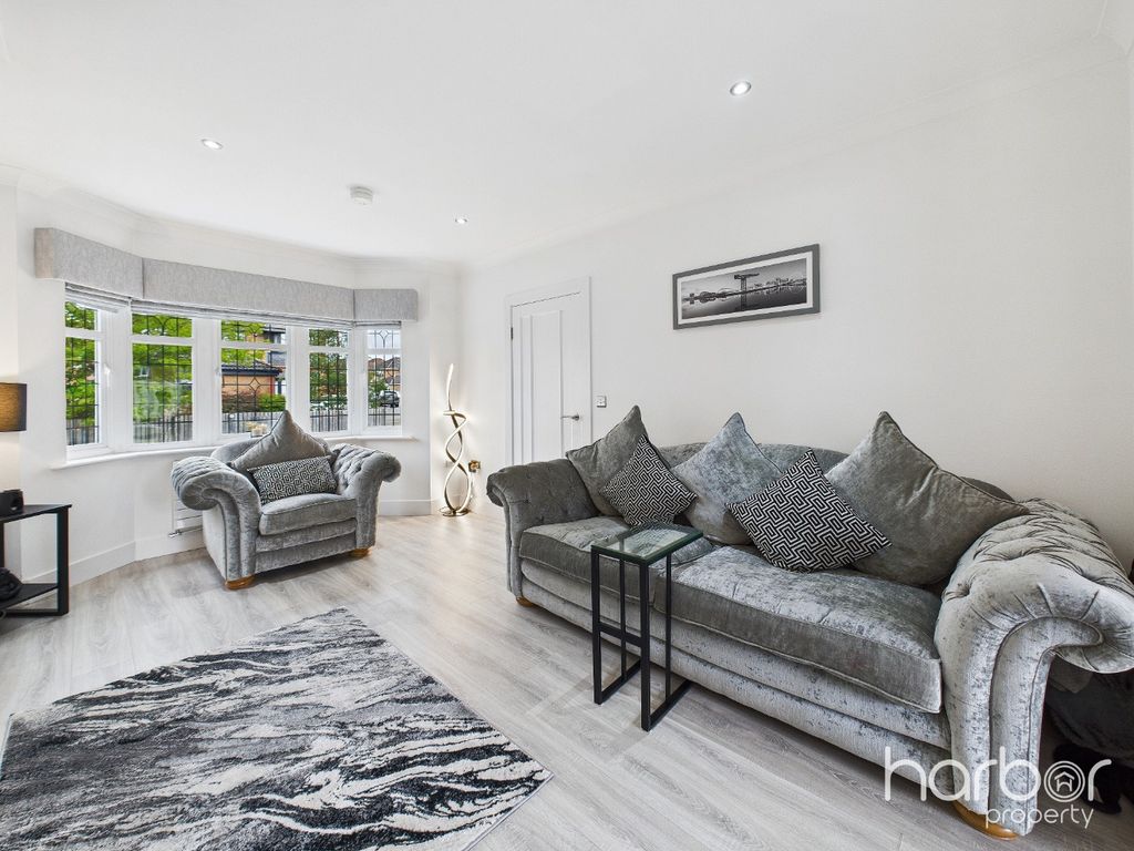 Property photo 3 of 31 4517255