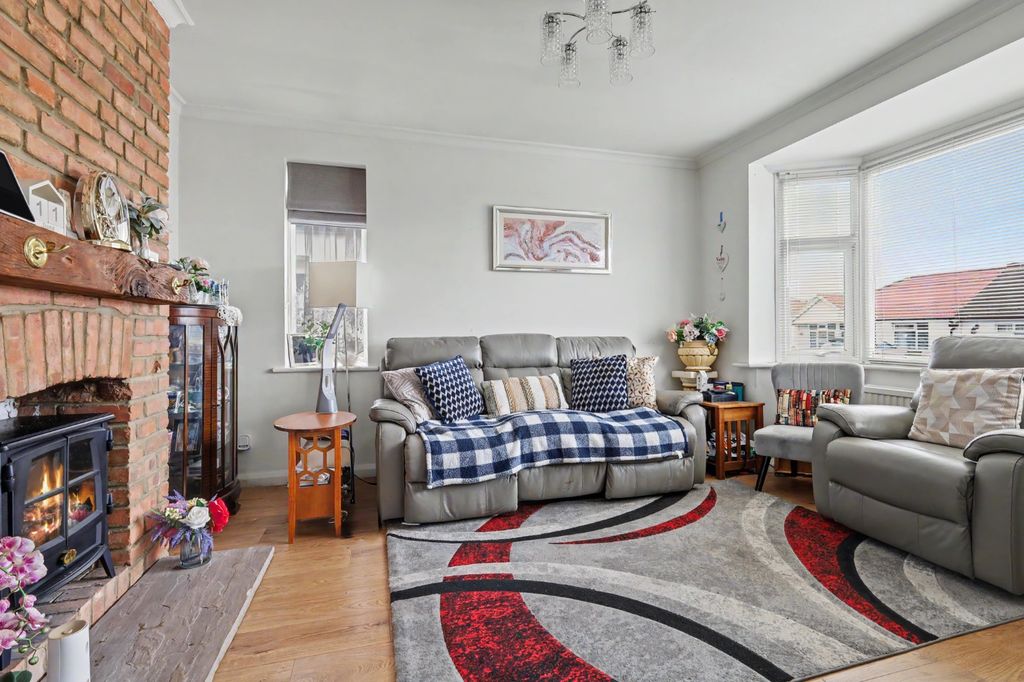 Property photo 2 of 10 5193164