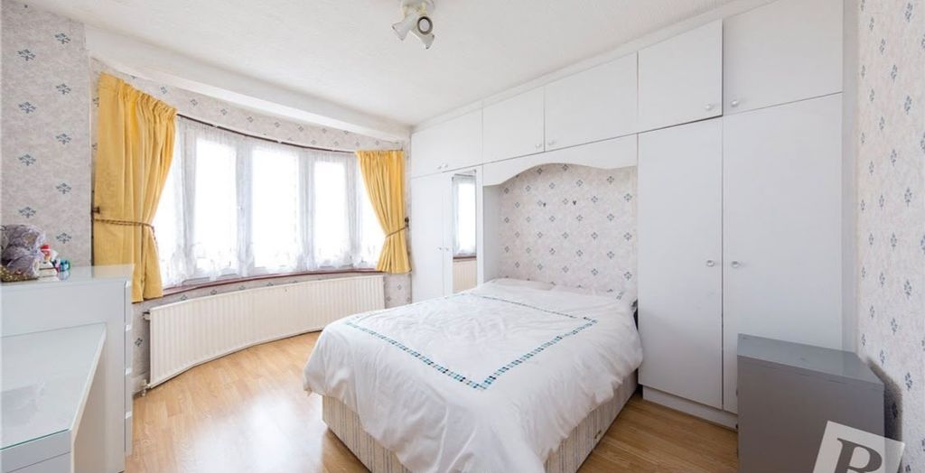 Property photo 1 of 3