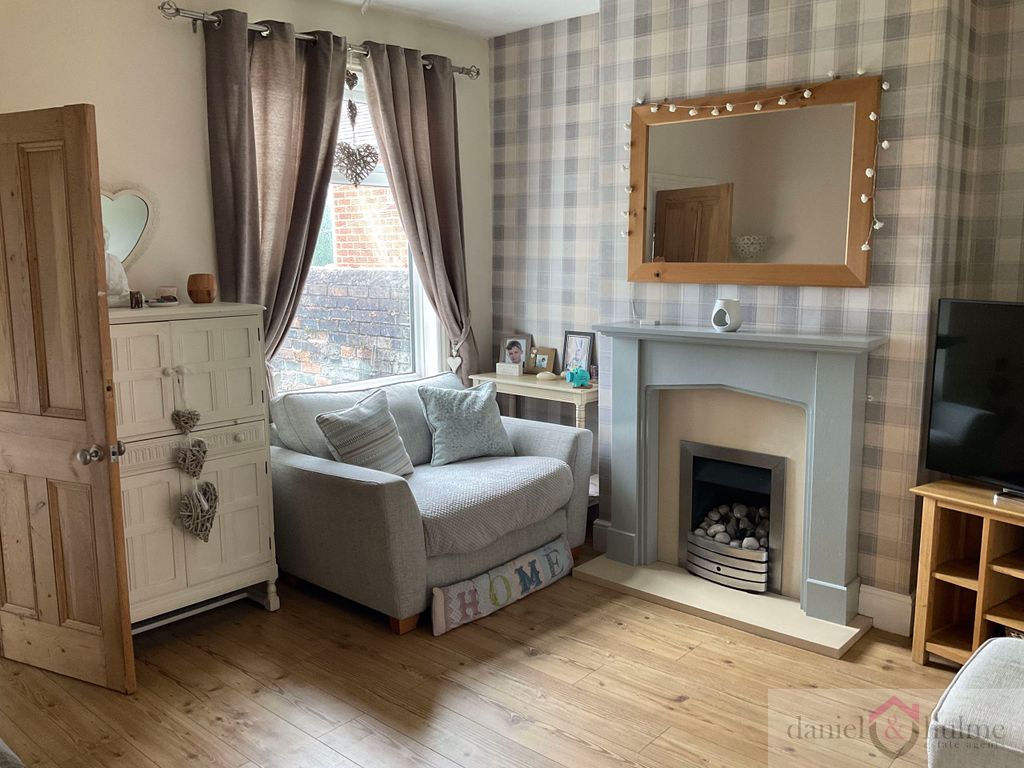 Property photo 3 of 10 Photo 11