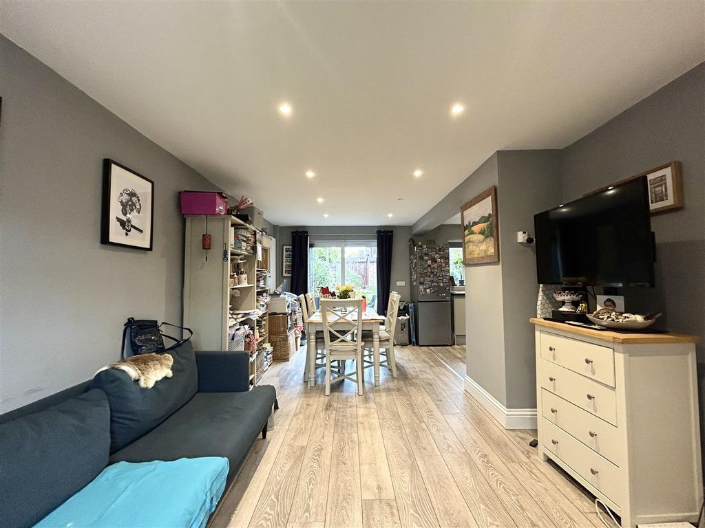 Property photo 3 of 11 Img_6067.Jpg