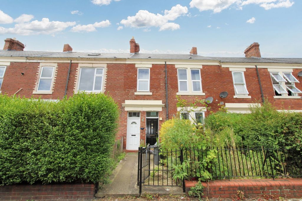 Property photo 1 of 6