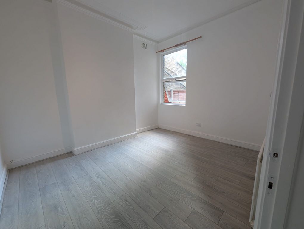 Property photo 2 of 9 Gallery