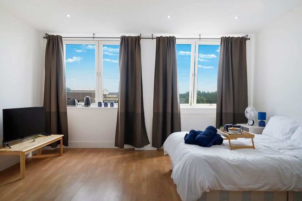 Property photo 1 of 14 Flat 78 Natwest House, 225 Shenley Road - Aszymkpb