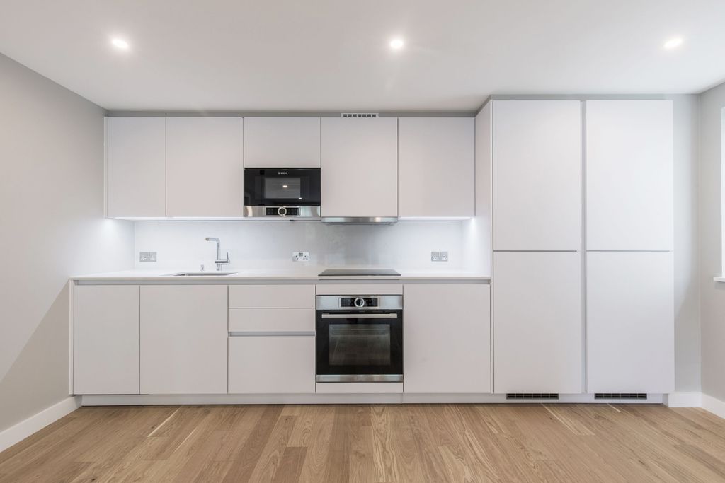 Property photo 1 of 10 Kitchen (Example)