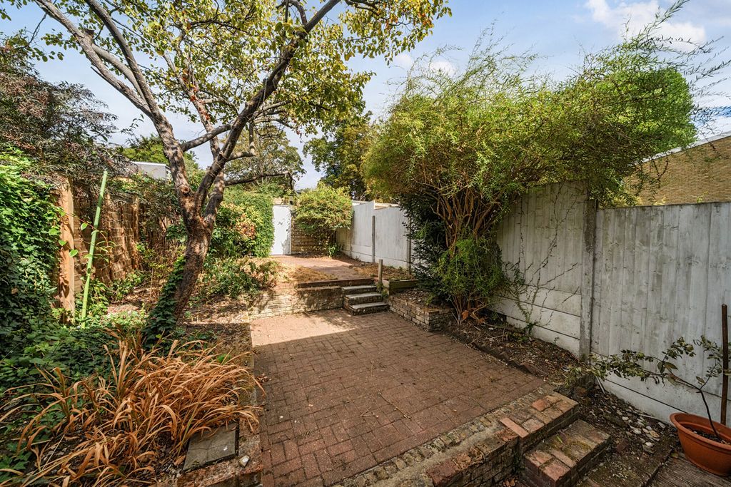 Property photo 3 of 14 1-6A748497490E9-1...