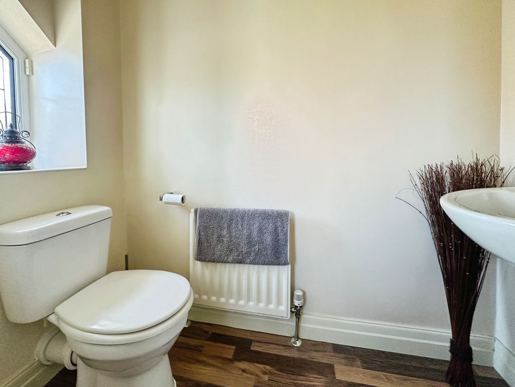 Property photo 3 of 32 Photo 26