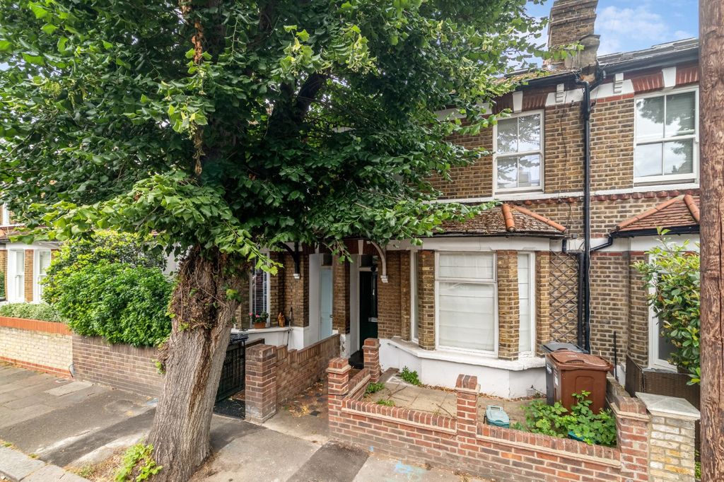 Property photo 2 of 12