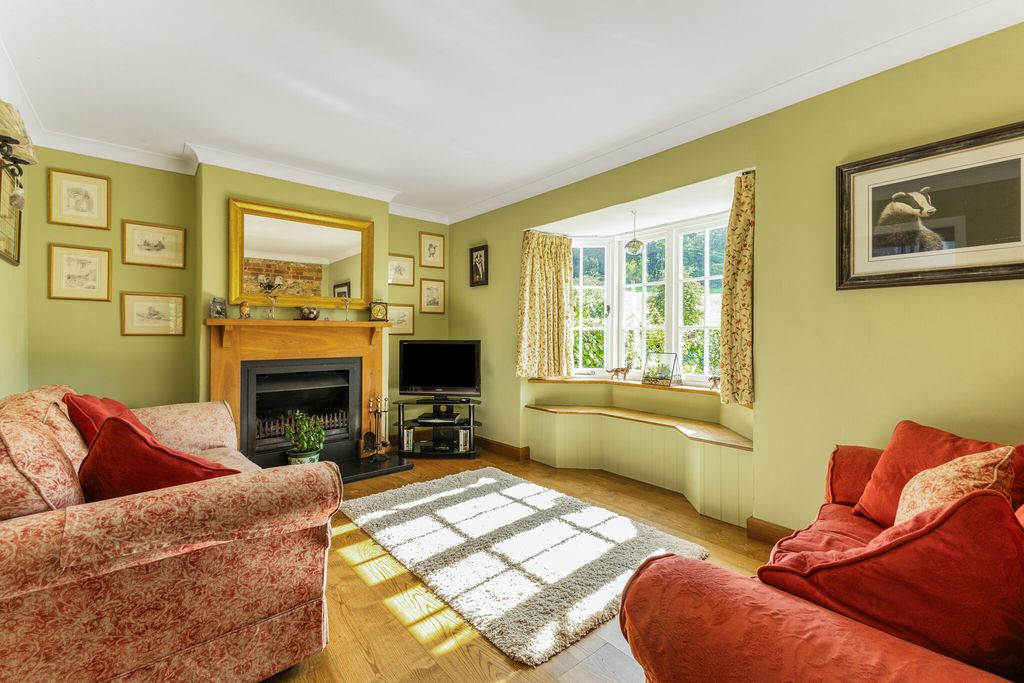Property photo 3 of 13