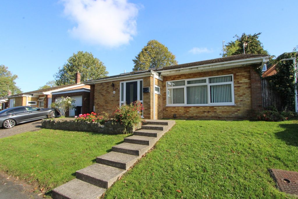 Property photo 1 of 26